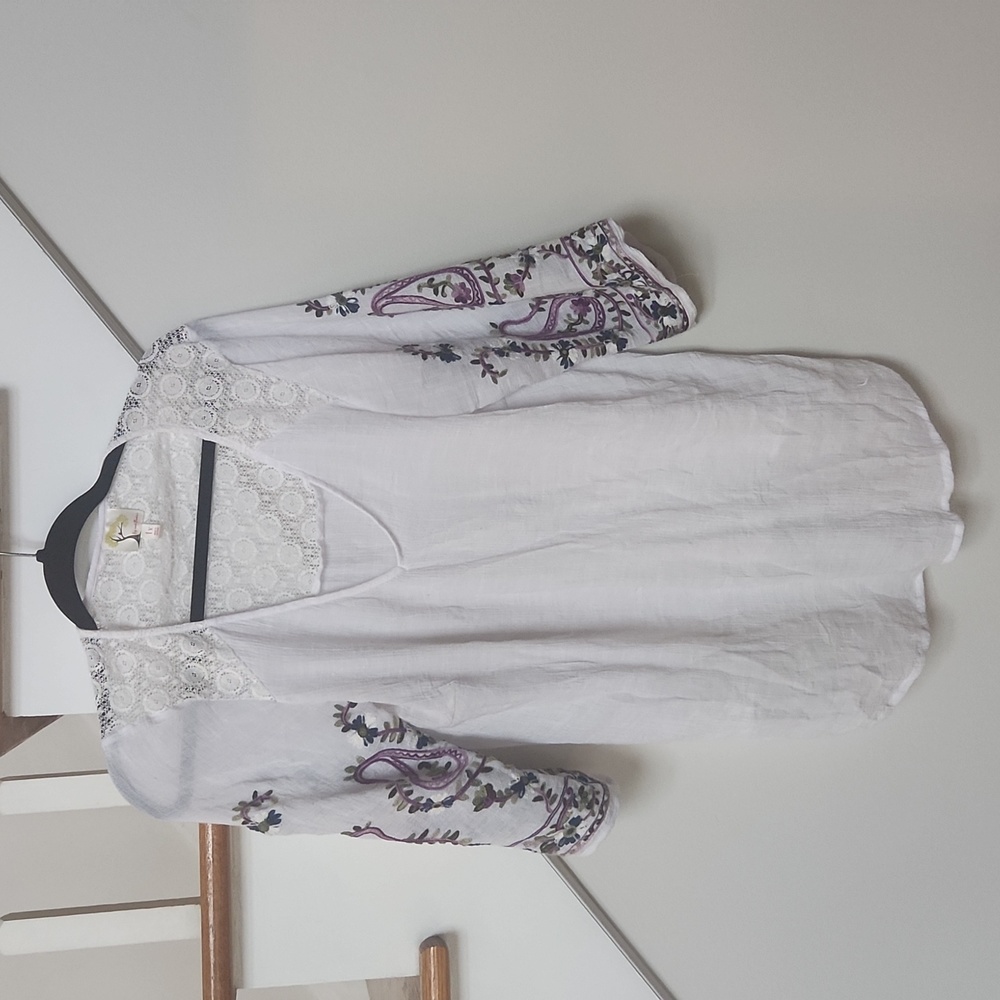 Fig & Flower Anthropologie brand embroidered gauze top blouse shirt sz 1x